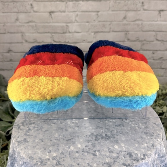 ALDI Holiday Gear Multicolor Stripe Faux Fur Slippers WMS 5/6❄️Like New - Picture 2 of 8